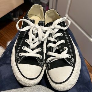 size 5 1/2 women’s low rise black Convers.